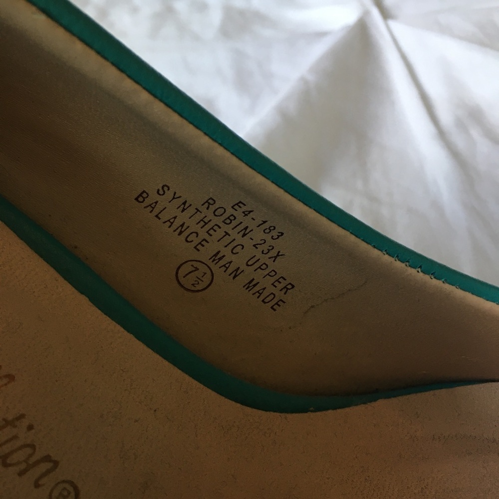 Heels - Picture 7 of 7